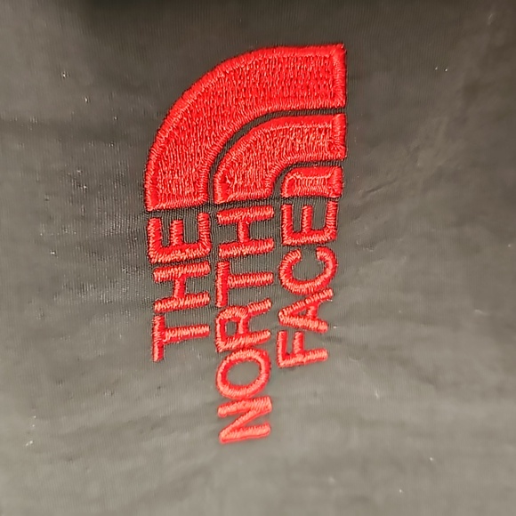 The North Face red and gray Denali zip up fleece - Picture 8 of 9